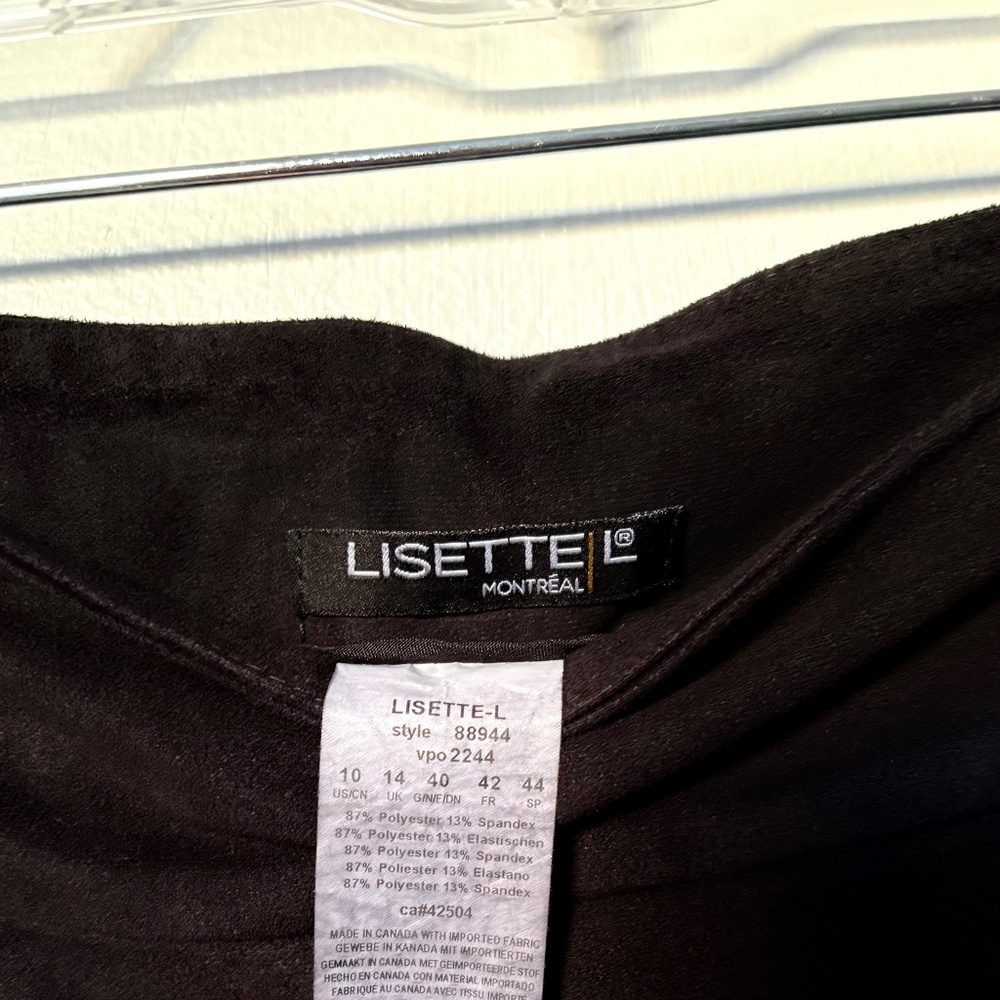 5/$25 ((Women’s dress pants))